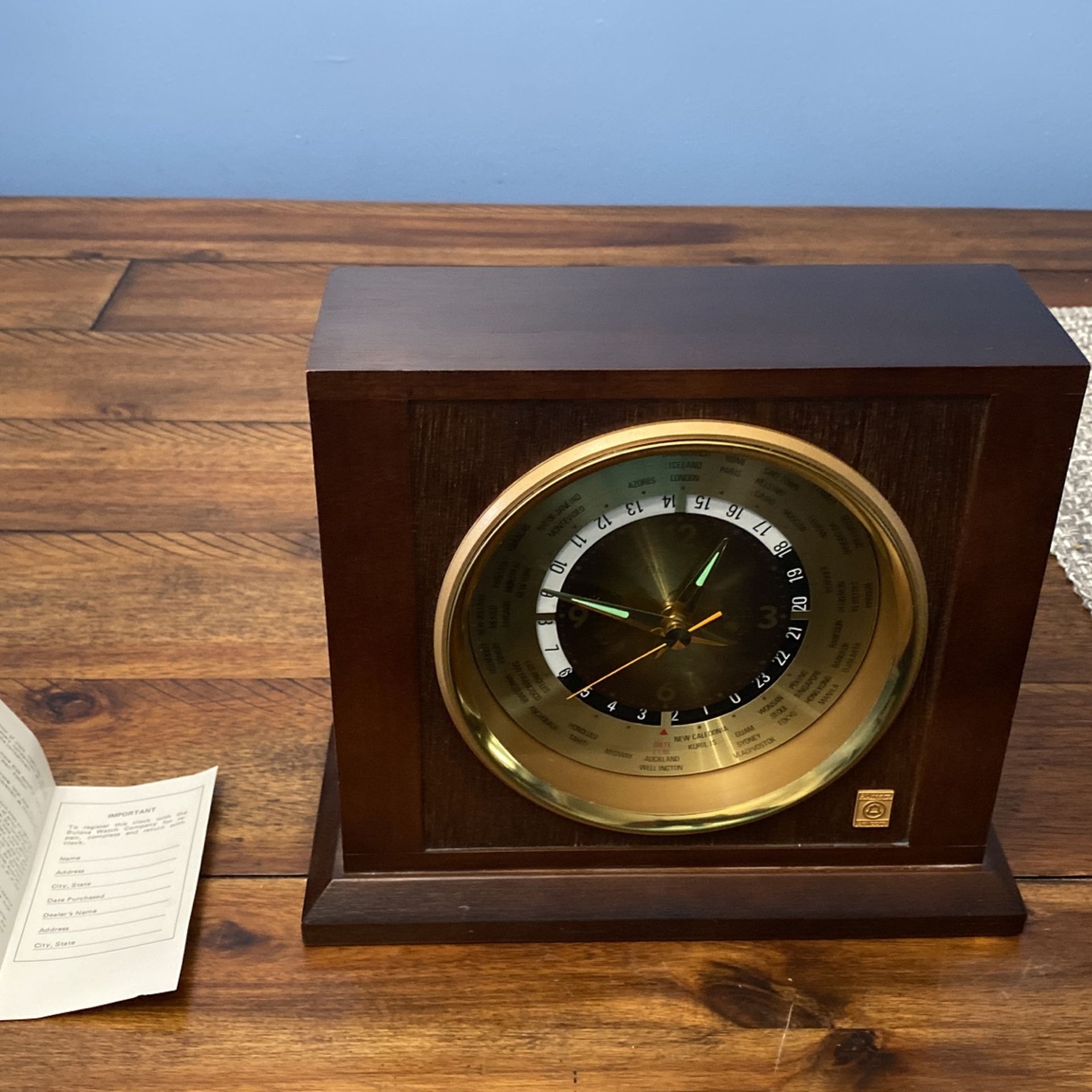 Bulova world clock Quartz