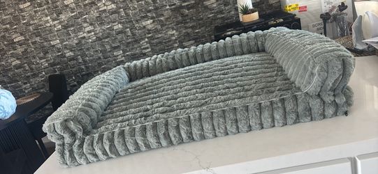 LARGE BEDSURE SOFA BED