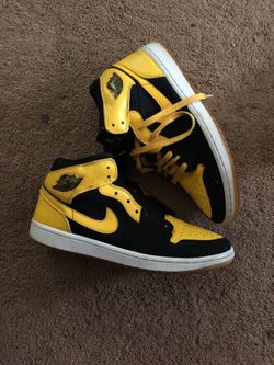 Jordan 1 new love Sz 9.5