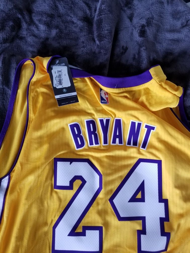 Authentic throwback black mamba Los Angeles Lakers Kobe Bryant jersey  Adidas XL for Sale in Trenton, NJ - OfferUp