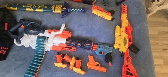 NERF GUNS