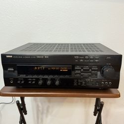 Yamaha R-V1103 Natural Sound Receiver 