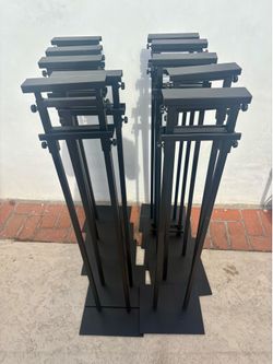 Adjustable sign stands