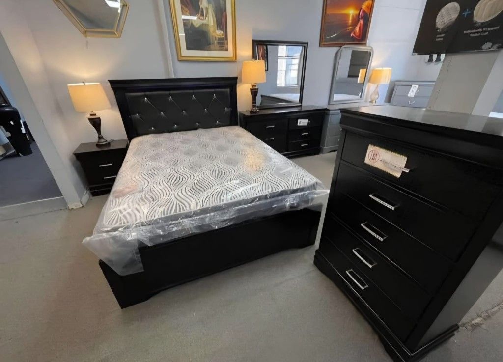 Allura Black Chest
Homelegance$10 Down Payment And Financing Available