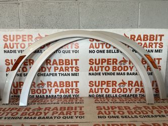 2017 XT5 Fender Flare Molding Trim Front Left/Right OEM ⭐️ 2026