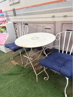 Patio set