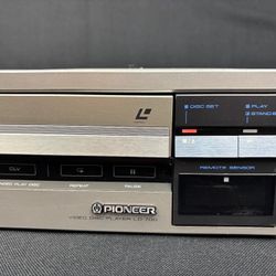 Pioneer LD-700 Laserdisc Player Video Disc Player 