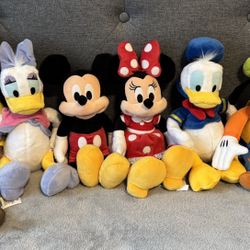 Plush Toys: Mickey Mouse, Minnie Mouse, Donald Duck, Daisy Duck, and Goofy