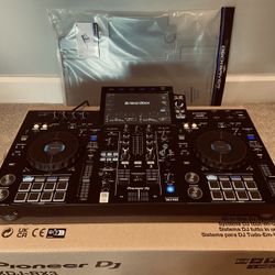 Pioneer XDJ-RX3 DJ Controller - Open Box, few months of usage Selling a Pioneer XDJ-RX3 All-in-One DJ System, perfect for aspiring DJs or professional
