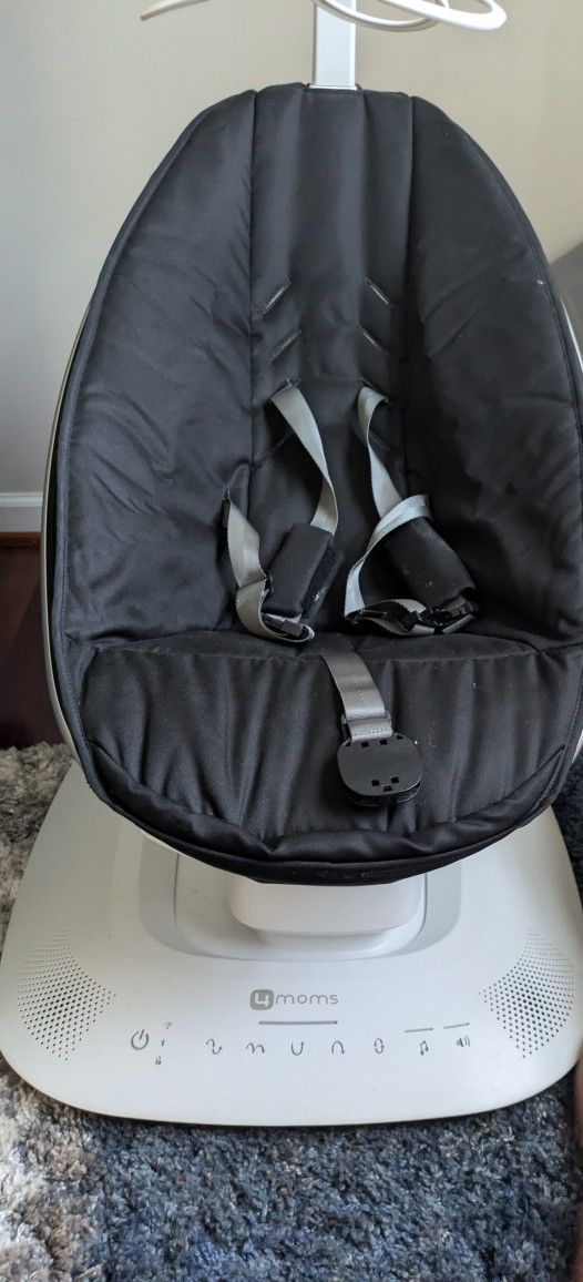 4 Moms Baby Swing MamaRoo