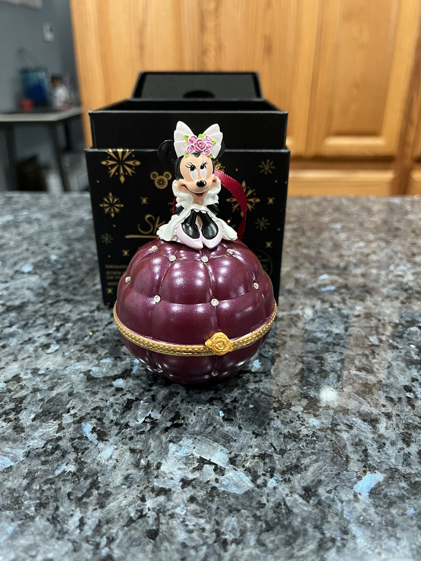 Disney Minnie Mouse Engagement Ring Proposal Box & Christmas Ornament.  Brand New In Original Packaging 