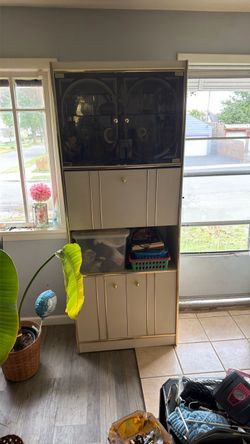 Vintage White and Gold Display Cabinet