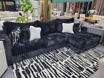 NEW FLUFFY SECTIONAL 