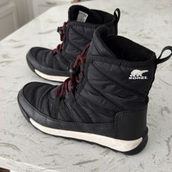 Big Girl Sorel Winter Boots Aize 4 EXCELLENT Condition