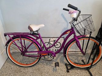 🔥🚲🔥Schwinn Del Mar Ladies Cruiser(Best offer take it home) 🔥 🚲🔥