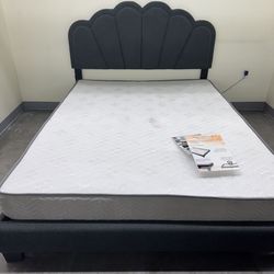 Queeen Size led light with Orthopedic Matres.colchon!!!!