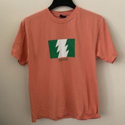Hundreds x Anwar Carrots Wildfire Salmon Tee. Size Large. Pre-owned. Excellent Condition