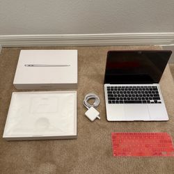 MacBook Air M1 Silver
