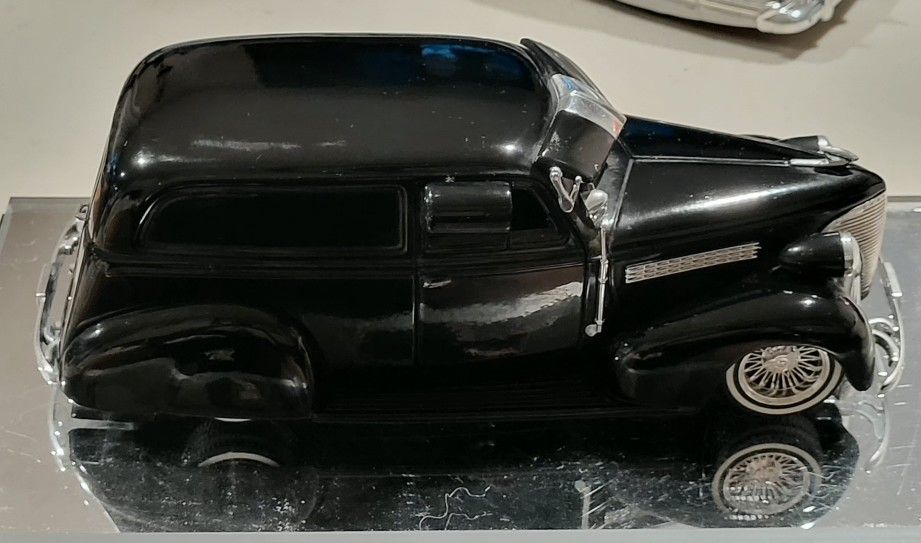 Jada StreetLow 1939 Black Chevy Sedan Delivery