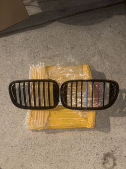 BMW 7 series Grills Pick Up Olny In Queens Area