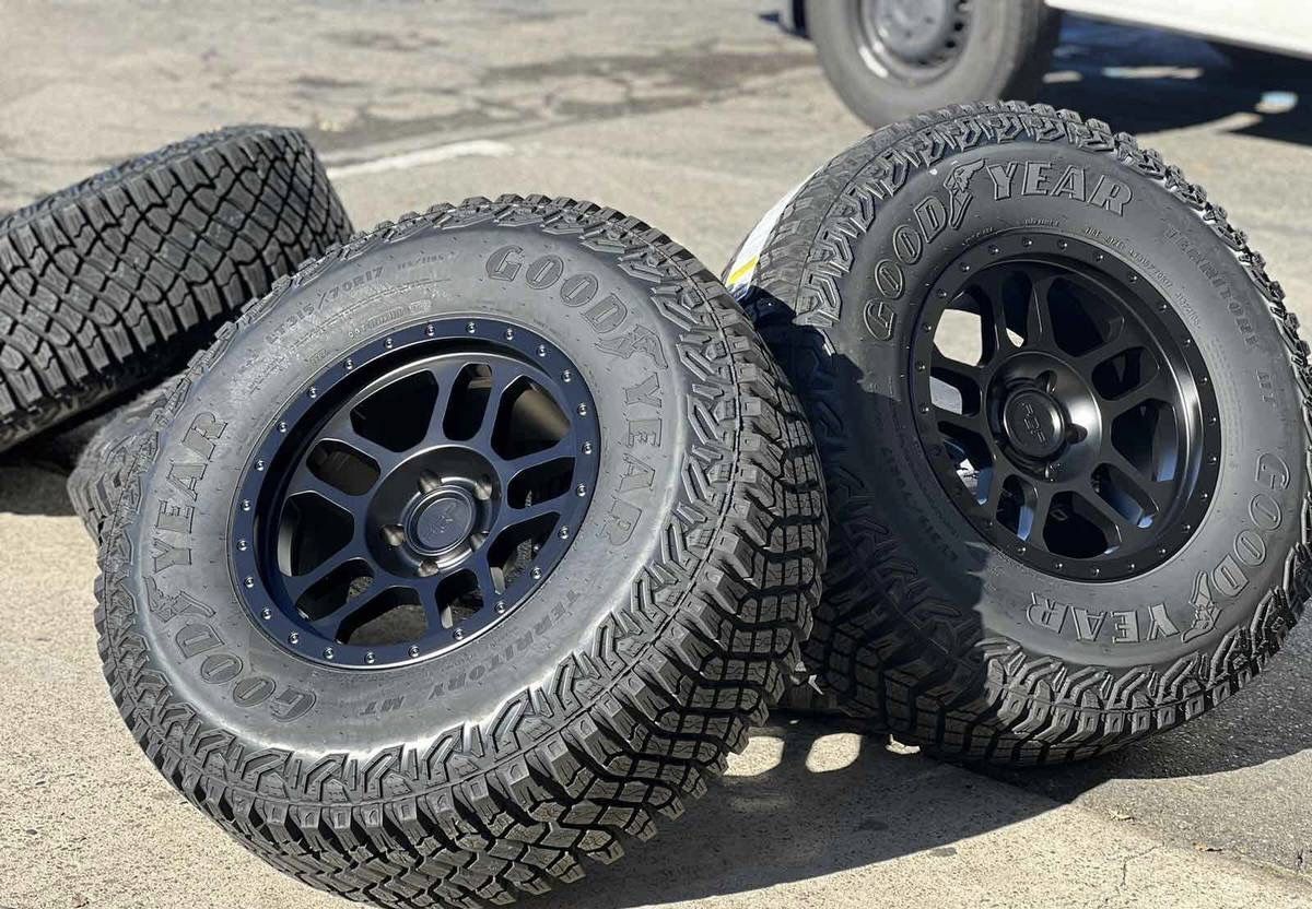 35” Set of 5 Wheels Jeep 5x127 Rims JK Gladiator JL M/T Tires Wrangler