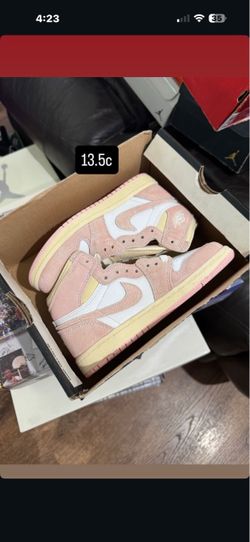 Jordan 1 high pink size 13.5c