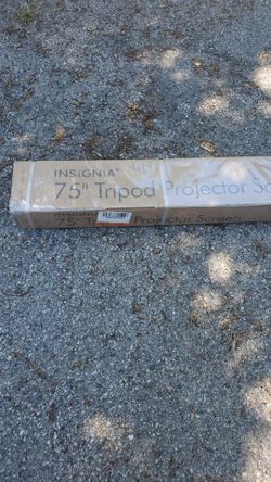 75 IN TRIPOD PROJECTION  SCREEN...NEW IN BOX