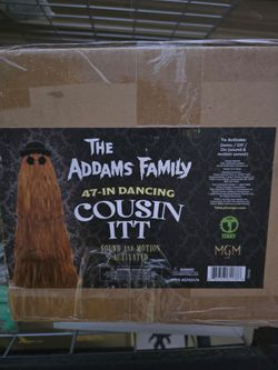 The Addams Family cousin itt Animatronic