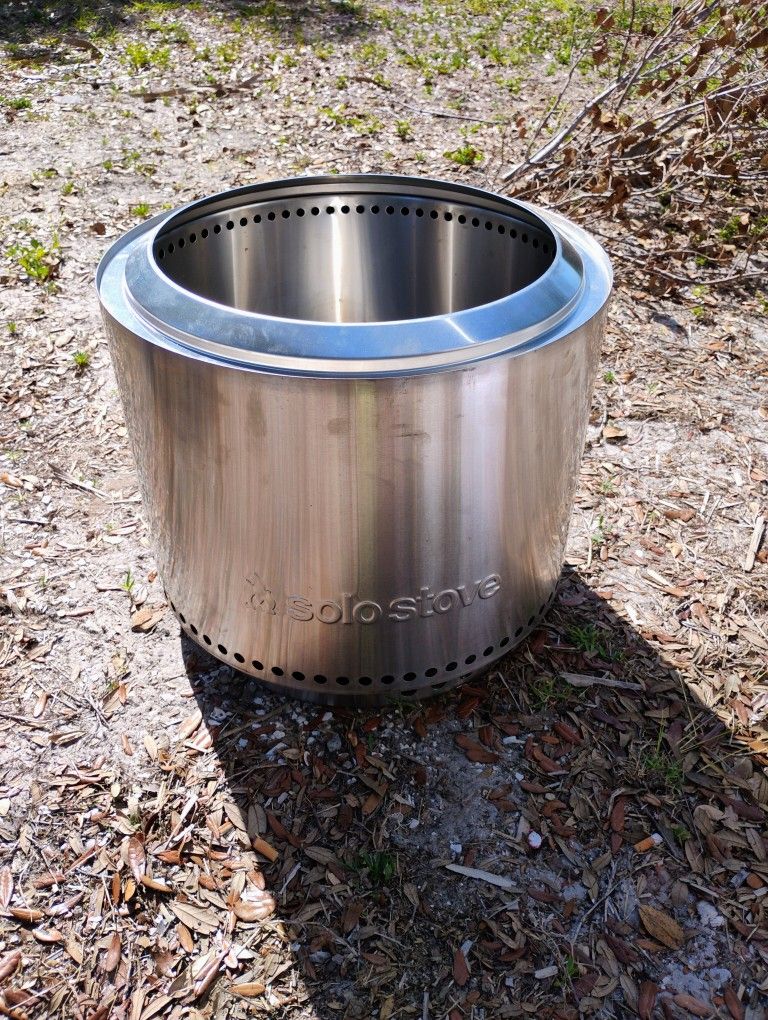 Solo Stove With Stove In Like New Cond
