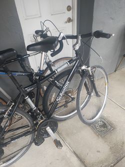 Schwinn Discover 21 Speed 