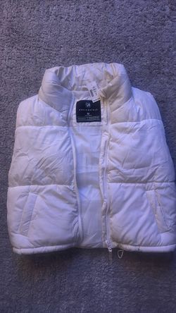 Aeropostale creme vest
