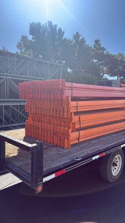 Pallet racks liquidation