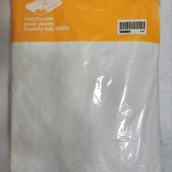 GÖKART full/double-sized mattress protector.