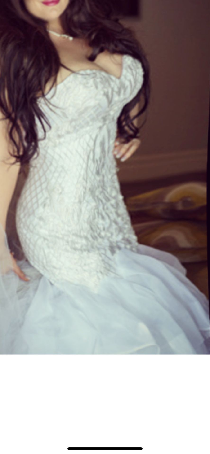 BEAUTIFUL wedding dress!! ✨✨✨