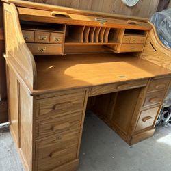 Roll Top Desk With Chair