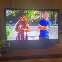 32” Insignia Tv