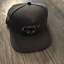 Los Angeles Kings Yuhaaviatam Snap Back Hat