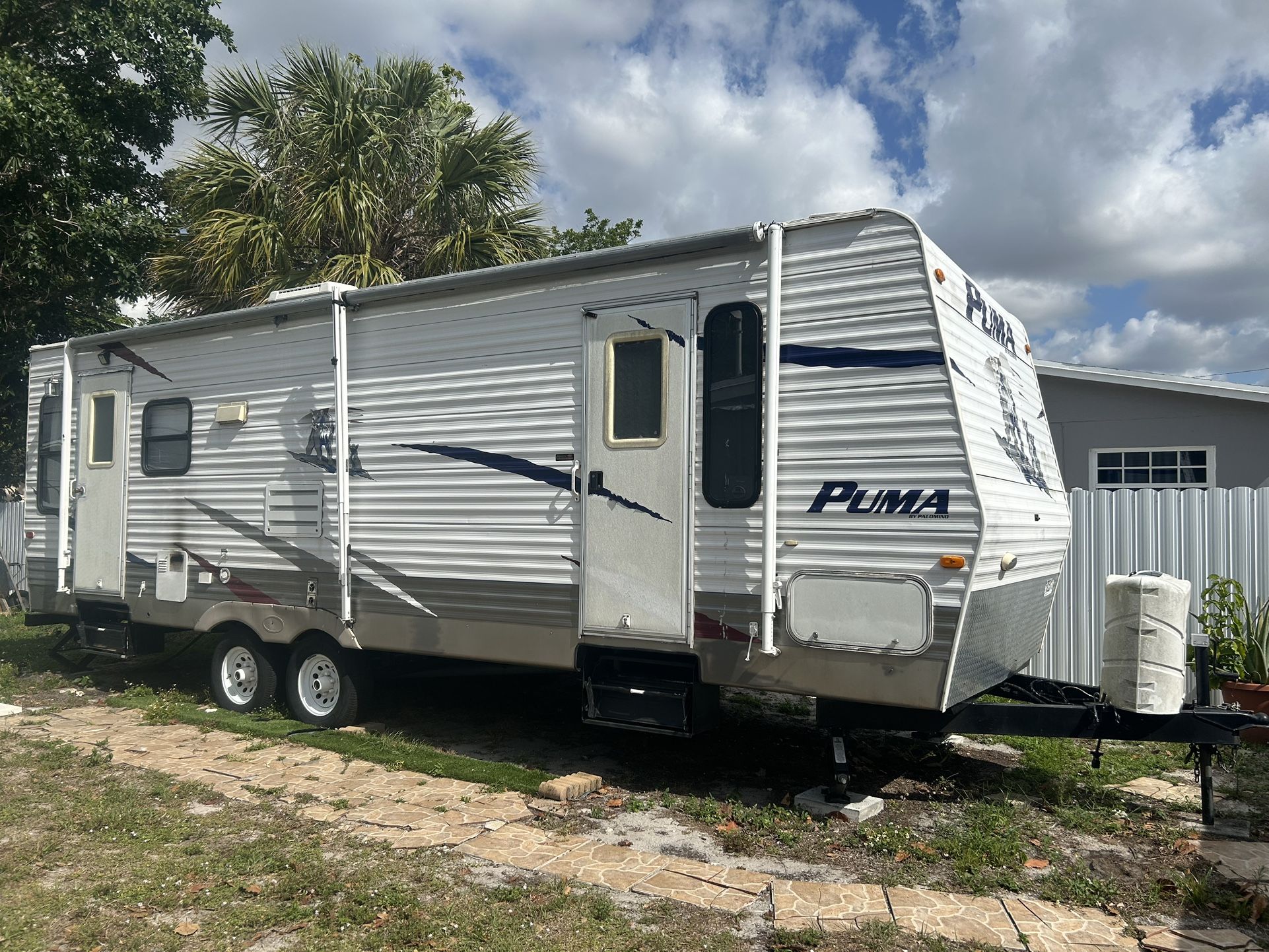RV 25 Feet