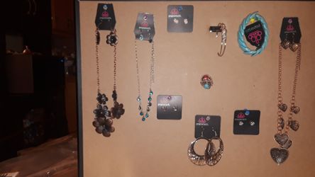 PAPARAZZI Jewelry