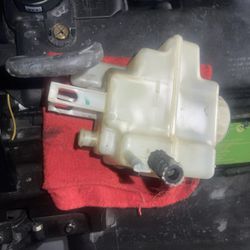 E38/E39 master reservoir  