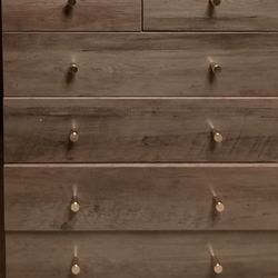 Child's 6 Drawer Chest of Drawers - Greyish Brown