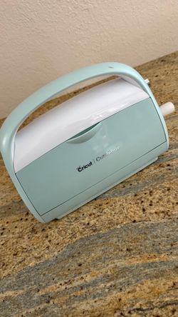 Cricut Cuttlebug Die Cutting Machine + HUGE Accessory Bundle – Ready to Craft!