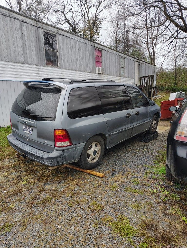 1999 Ford Windstar