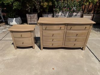 REFINISHED dresser+nightstand dovetail drawers+new hardware $549 CAN DELIVER!