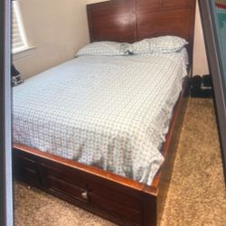 Full Size Bed Plus Dressser