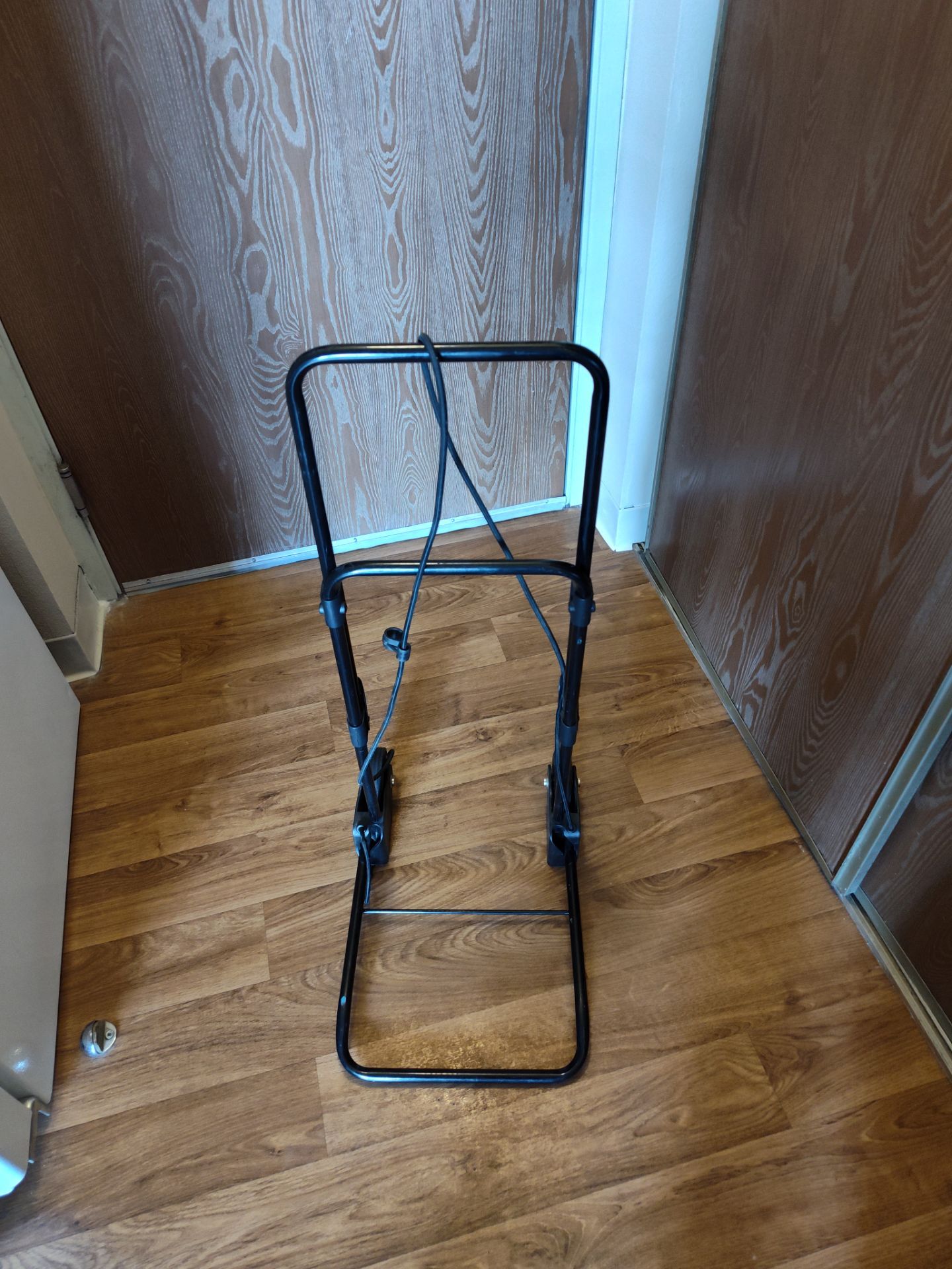 New Black Collapsible Luggage Carrier