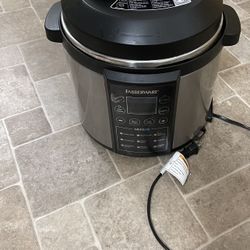 Farberware Programmable Digital Pressure Cooker, 6 Quart