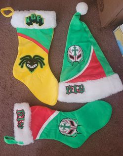 2010 old school WWE Christmas items