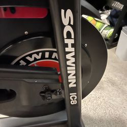 Schwinn IC4 Spin Bike, Works With Peloton And Swift 