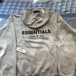 ESSENTIALS HOODIE